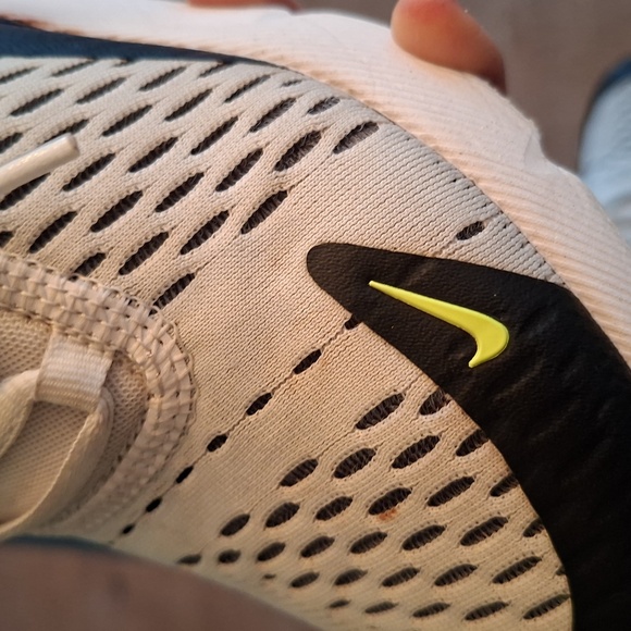 Nike Air Max 270 Women's White/Volt-Black-Laser Fuchsia (Size US 6) - Picture 11 of 12